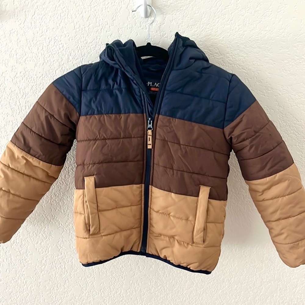 Boys puffer jacket size 5/6, Children’s Place